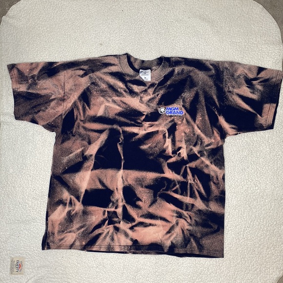 MGM Grand Starstruck Bleached T-Shirt - Picture 1 of 8